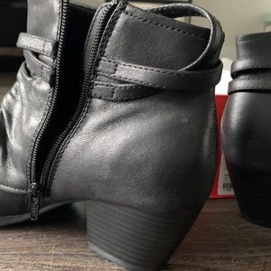 Women’s black booties